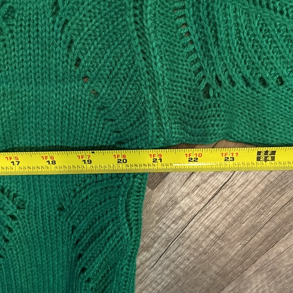 NEW Kelly Green Knit Sweater - Picture 11 of 13